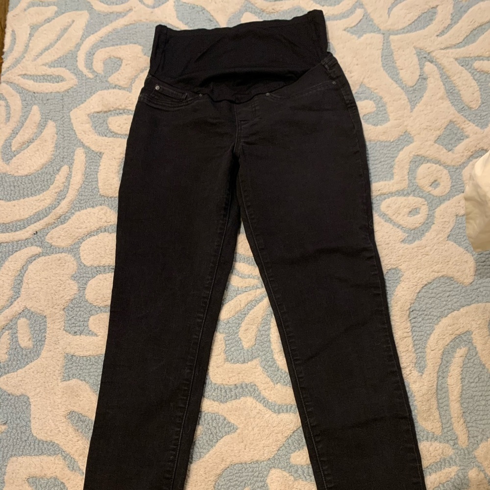 Levi’s maternity jeans